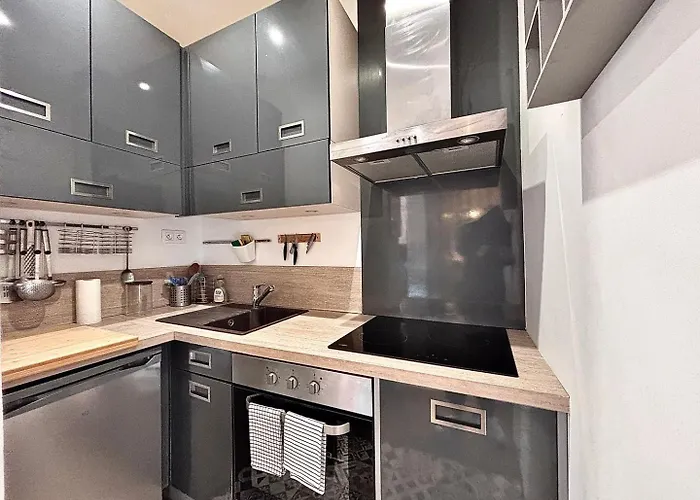 شقة Le 22, T3 Centre Maison Carree, 2 نيم